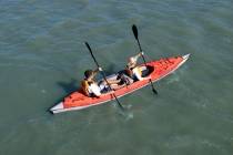AE Advanced Frame Convertible kajach dmuchany czerwony