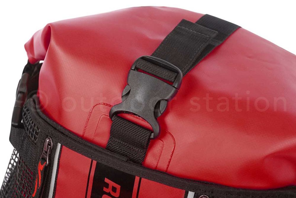 wielofunkcyjny-wodoodporny-plecak-feelfree-roadster-25l-czerwony-3.jpg