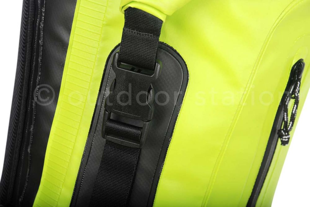 wodoodporny-plecak-dla-motocyklistw-25l-feelfree-metro-limonkowy-5.jpg